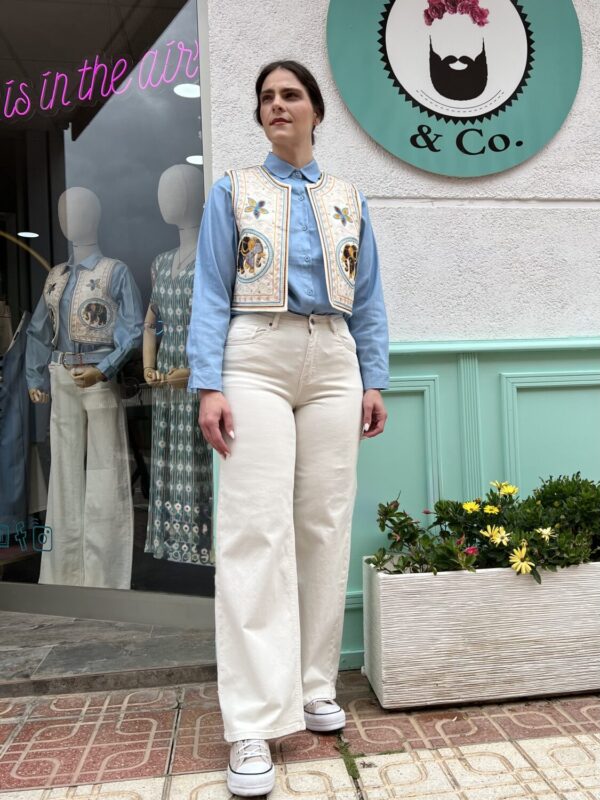 Jeans wide leg.