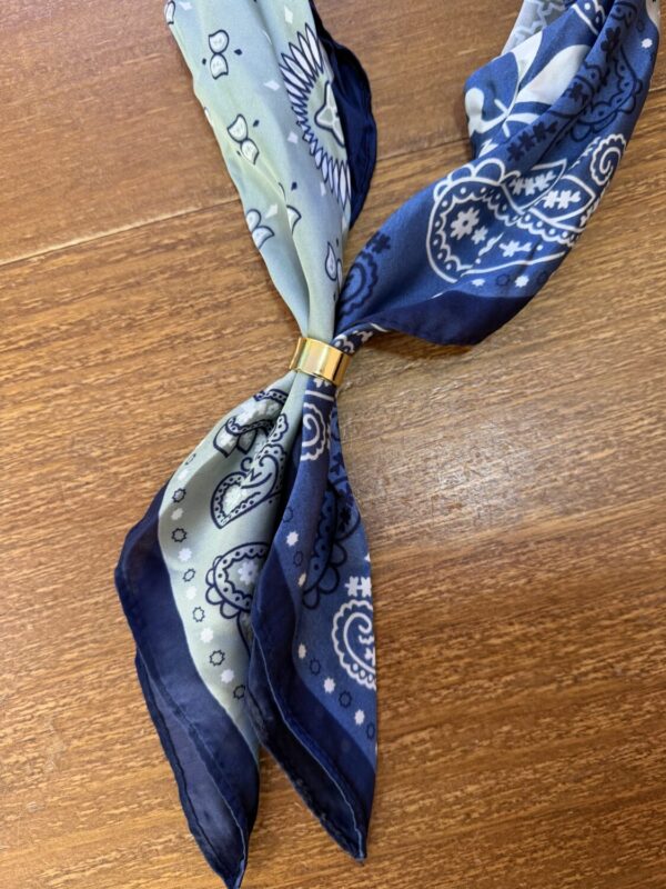 PAÑUELO ESTAMPADO.